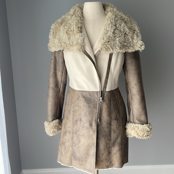 Laundry by Shelli Segal Women Taupe/Ivory Faux Suede & Fur Trim Coat size S - Picture 3 of 10